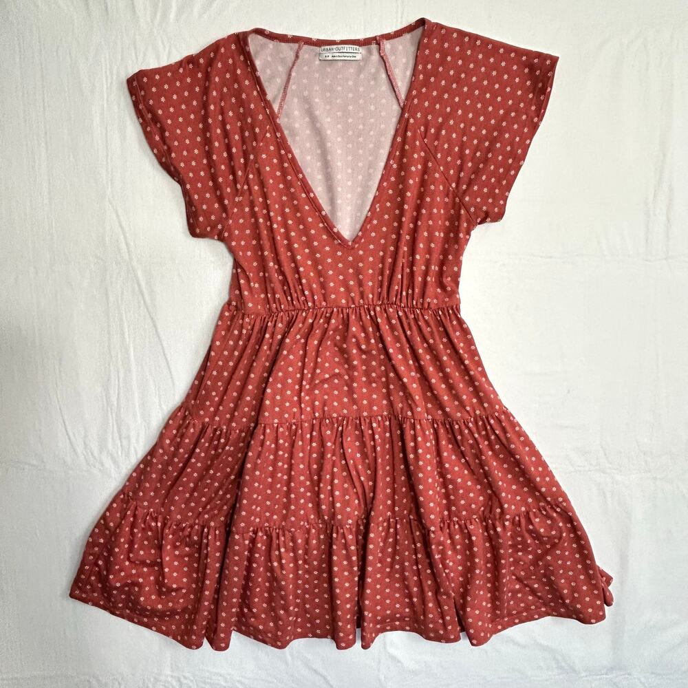 Urban Outfitters Julia Tiered Knit Dress Small Womens Deep V-Neck Floral Ruffle